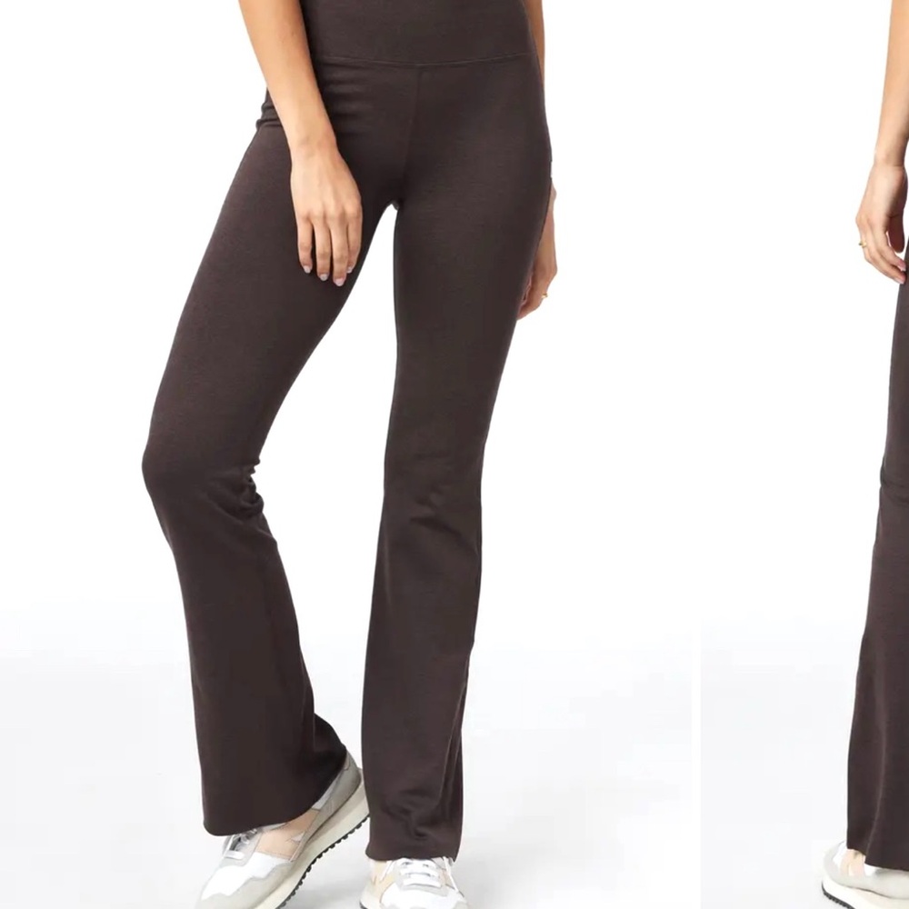 Vuori Halo Slim Flare Pants